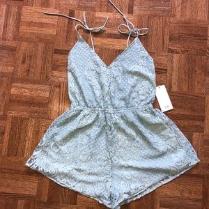 Beautiful mint green Tobi lace romper size S